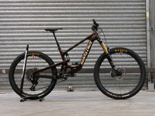 Load image into Gallery viewer, Ex Demo Santa Cruz Bronson Carbon CC - XO AXS - Medium / Root Beer