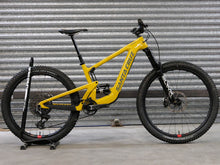 Load image into Gallery viewer, Ex Demo Santa Cruz Heckler SL Carbon CC - XO AXS Reserve - Medium / Yellow