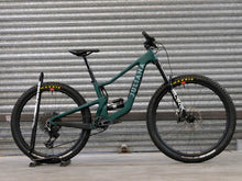 Load image into Gallery viewer, Ex Demo Juliana Roubion Carbon CC - XO AXS Reserve - Medium / Jade