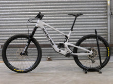 Load image into Gallery viewer, Ex Demo Santa Cruz Heckler SL Carbon C - S Kit - Large / Silver