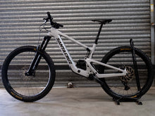 Load image into Gallery viewer, Ex Demo Santa Cruz Heckler SL Carbon C - S Kit - Large / Silver