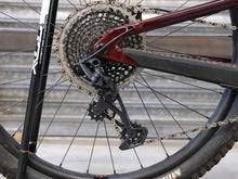 Load image into Gallery viewer, Ex Demo Santa Cruz Hightower V3 Carbon C - GX Reserve / Large / Purple