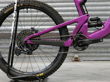Load image into Gallery viewer, Santa Cruz Heckler SL Carbon C - S Kit - Extra Large / Magenta (2/2)