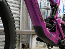 Load image into Gallery viewer, Ex Demo Santa Cruz Heckler SL Carbon C - S Kit - Extra Large / Magenta