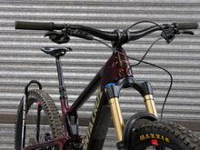 Load image into Gallery viewer, Ex Demo Santa Cruz Hightower V3 Carbon CC - XO1 AXS Reserve - Medium/Purple