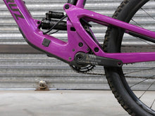 Load image into Gallery viewer, Santa Cruz Heckler SL Carbon C - S Kit - Extra Large / Magenta (2/2)