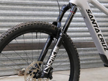 Load image into Gallery viewer, Ex Demo Santa Cruz Heckler SL Carbon C - S Kit - Large / Silver