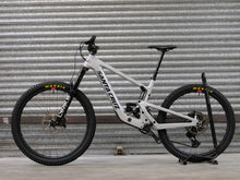 Load image into Gallery viewer, Ex Demo Santa Cruz Heckler SL Carbon CC - XO AXS Reserve - Extra Large / Silver