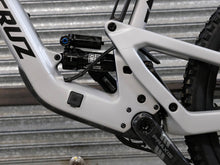 Load image into Gallery viewer, Ex Demo Santa Cruz Heckler SL Carbon CC - XO AXS Reserve - Extra Large / Silver