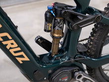 Load image into Gallery viewer, Ex Demo Santa Cruz Vala Carbon CC - XO AXS - Medium / Green