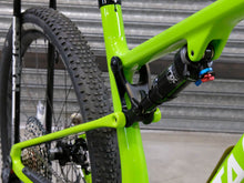 Load image into Gallery viewer, Santa Cruz Blur Carbon C - GX AXS TR - Large/Green