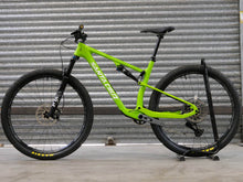 Load image into Gallery viewer, Santa Cruz Blur Carbon C - GX AXS TR - Large/Green
