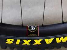 Load image into Gallery viewer, Ex Demo Santa Cruz Vala Carbon C - 90 Kit / Medium / Green
