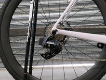 Load image into Gallery viewer, Ex Display Cervélo R5CX - Force AXS Custom - 51cm/Frost
