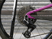 Load image into Gallery viewer, Ex Demo Santa Cruz Heckler SL Carbon CC - XO AXS Reserve - Large / Magenta
