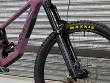 Load image into Gallery viewer, Ex Demo Santa Cruz Megatower Carbon C - R Kit - Medium / Purple
