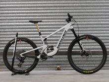 Load image into Gallery viewer, Ex Demo Santa Cruz Heckler SL Carbon CC - XO AXS Reserve - Large / Silver
