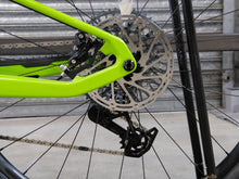 Load image into Gallery viewer, Santa Cruz Blur Carbon C - GX AXS TR - Large/Green
