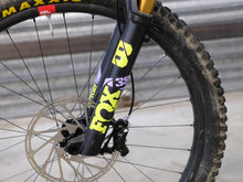 Load image into Gallery viewer, Ex Demo Santa Cruz Bullit Carbon CC - XO1 Reserve - Medium / Lavender

