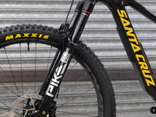 Load image into Gallery viewer, Ex Demo Santa Cruz 5010 Carbon CC - X0 AXS / Small/ Black
