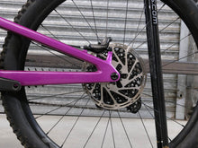 Load image into Gallery viewer, Santa Cruz Heckler SL Carbon C - S Kit - Extra Large / Magenta (2/2)
