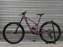Load image into Gallery viewer, Ex Demo Santa Cruz Megatower Carbon C - R Kit - Medium / Purple
