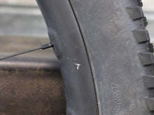 Load image into Gallery viewer, Ex Demo Reserve 30|HD x i9 Hydra 29" Wheelset | 6B | XD w/ Maxxis Forekaster
