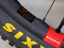 Load image into Gallery viewer, Ex Demo Reserve 30|HD x i9 Hydra 29" Wheelset | 6B | XD w/ Maxxis Forekaster
