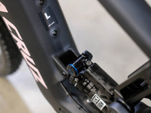 Load image into Gallery viewer, Ex Demo Santa Cruz Heckler Carbon C - XO1 MX - Large / Black
