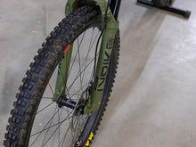 Load image into Gallery viewer, Ex Team Santa Cruz Hightower V3 Carbon CC - X01 AXS Reserve / Extra Large / Cardinal Red
